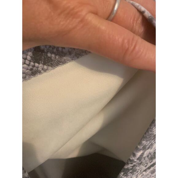 Calvin Klein Suede Sheath Dress Snake Print Gray/White Mob Wife Lined Size 14 - Picture 5 of 9